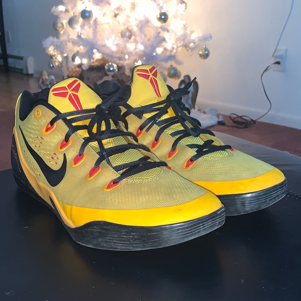 Nike Kobe 9 EM Low Bruce Lee